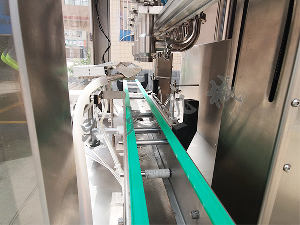 郑州辣椒酱灌装机